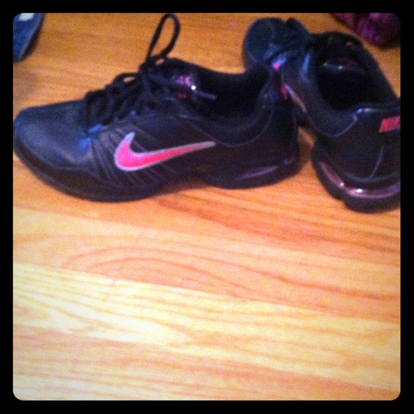 Nike woman's training gym shoes