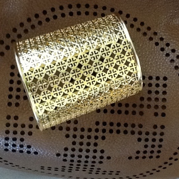 Tory Burch Cuff Bracelet / Gold / Authentic