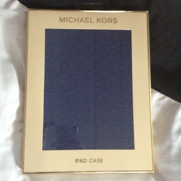 PRICE 🔪-Michael Kors I pad case