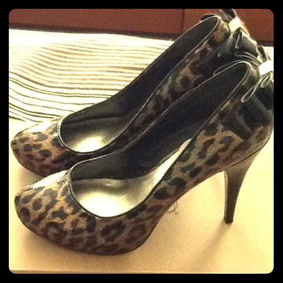 Leopard Steve Madden Heels - Picture 1 of 4