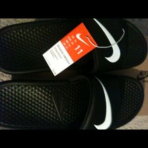 New men's Nike sandals