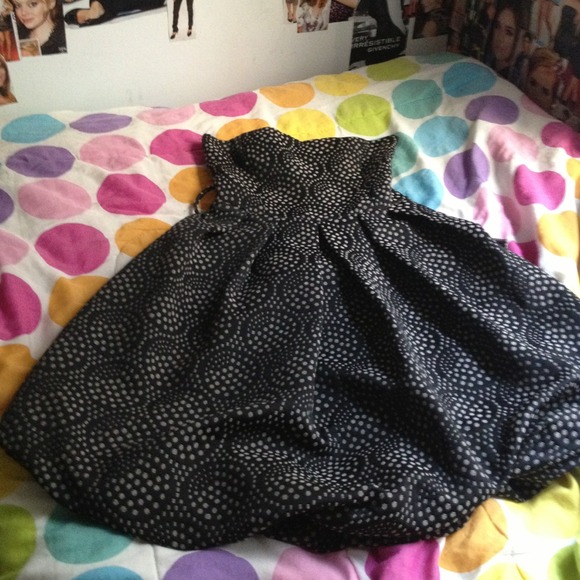 Gorgeous design zara dress!