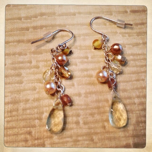 Beautiful beige and pearl beaded earrings