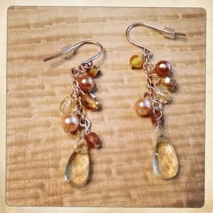 Beautiful beige and pearl beaded earrings