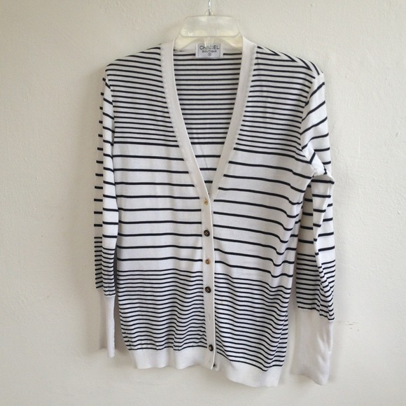 Chanel cardigan. Authentic. Vintage. Size 42.
