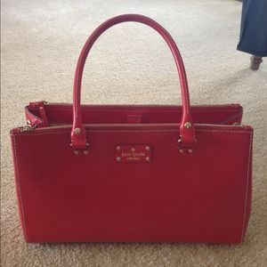 Authentic Kate Spade handbag!!!