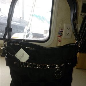 Authentic coach Signature NS Chain Duffle (New)