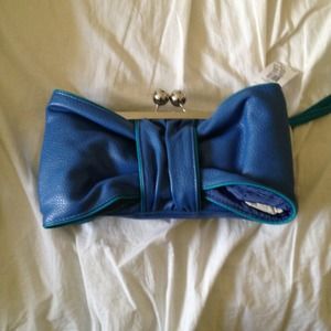 Brand New Jessica Simpson leather clutch/sold