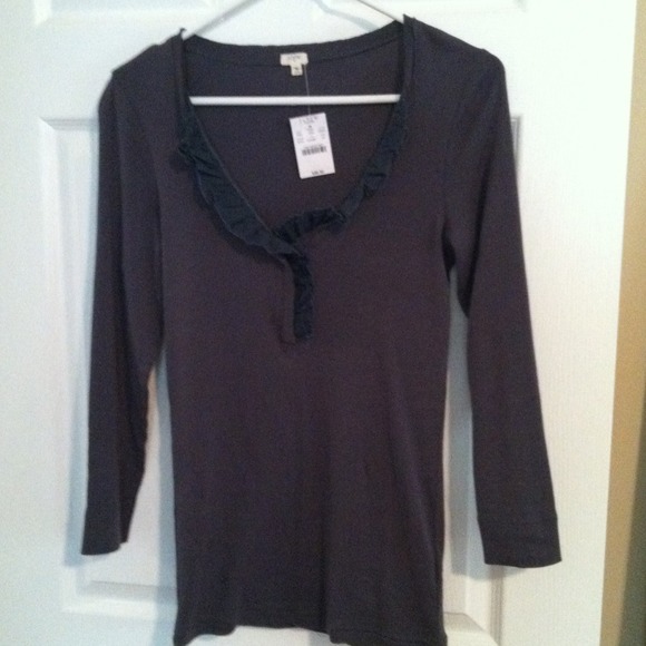 ❌TRADED❌Jcrew long sleeve ruffle vneck shirt