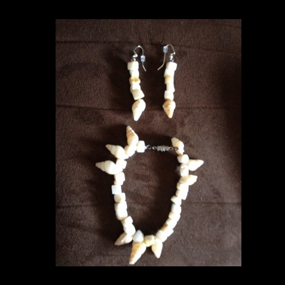 Earrings & Bracelet Set