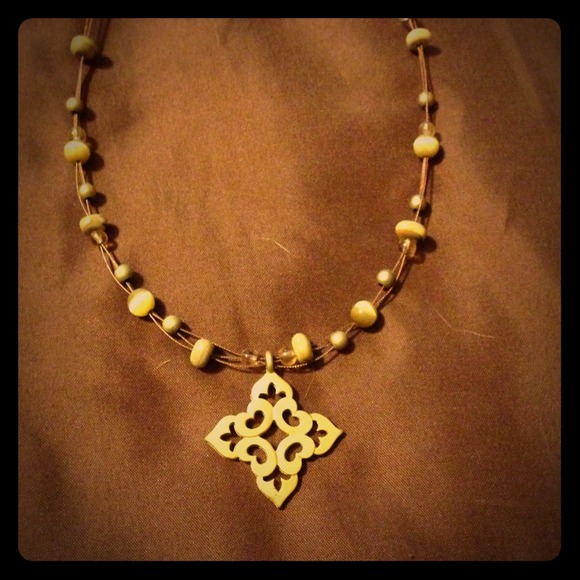 Really cute gold necklace!! So cute on!!