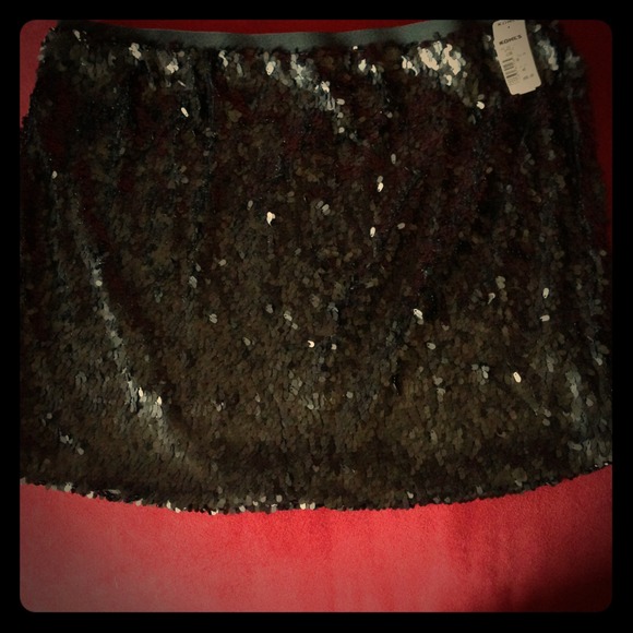 😍Hot Hot Black sequin skirt😍