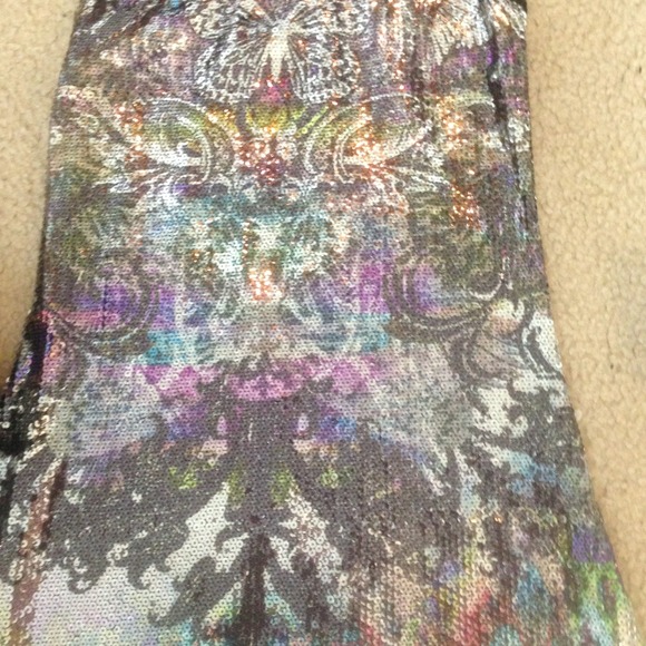 Sequenced razorback tunic - Picture 2 of 4