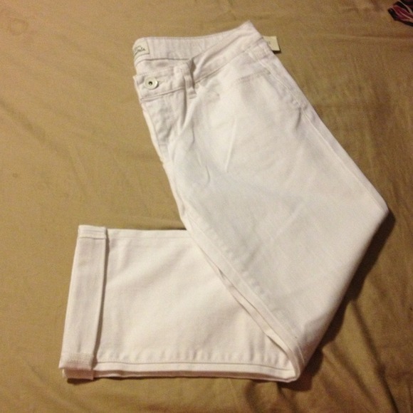 NWT Aeropostale Skinny Capri