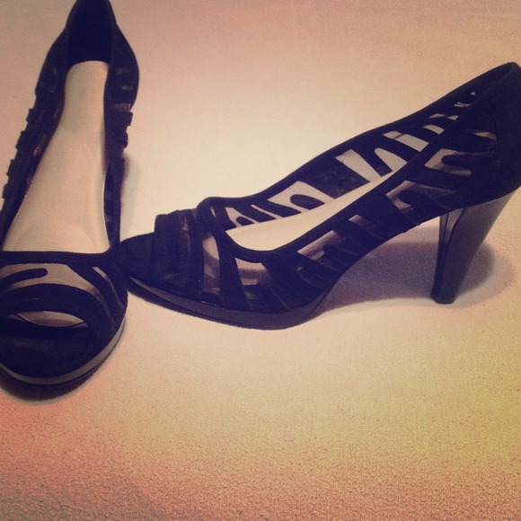 Sold Calvin Klein suede pumps