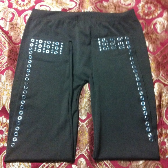 DARK BROWN LEGGINGS