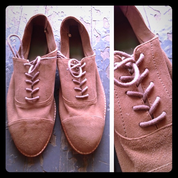 GAP Shoes - NEW Gap Suede Oxfords