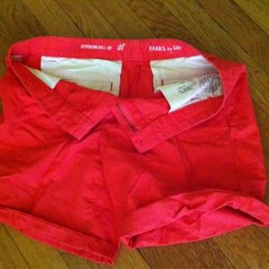 Women's Nantucket red boyfriend khaki shorts