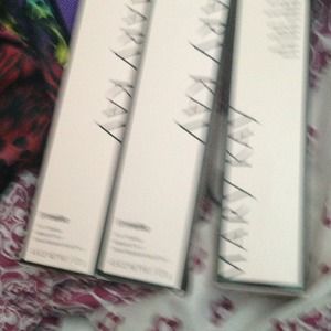 Cleansers eye remover