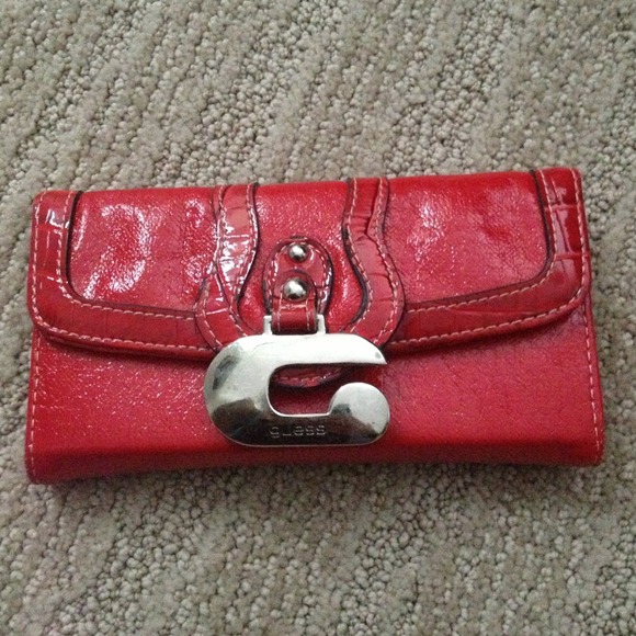 Guess wallet