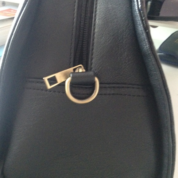 Justfab handbag - Picture 2 of 4