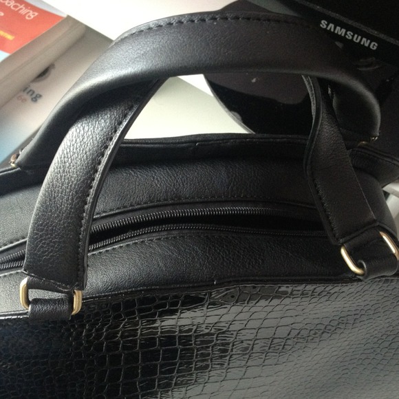 Justfab handbag - Picture 4 of 4