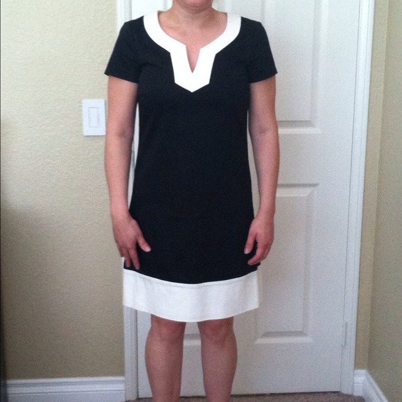 Super chic black and white dress.