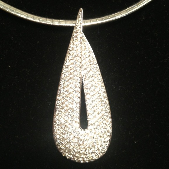 #51. A stunning piece for a special evening👛 - Picture 1 of 3