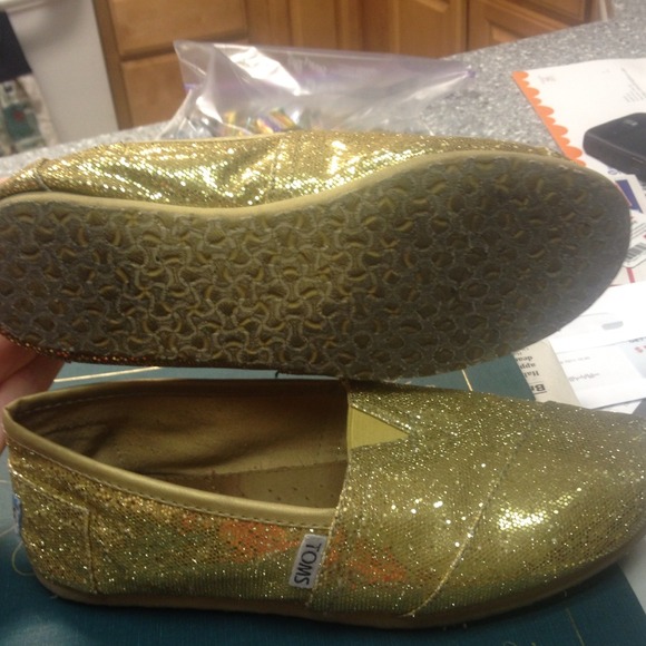Gold glitter Toms