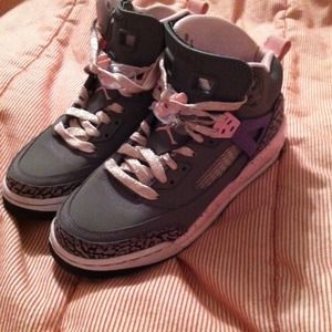 Grey pink and purple spitzikes