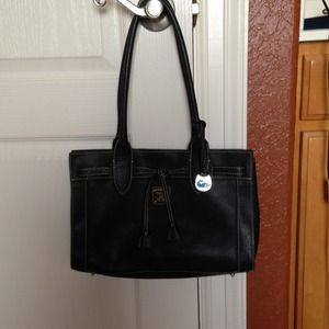 Authentic black Dooney & Bourke purse