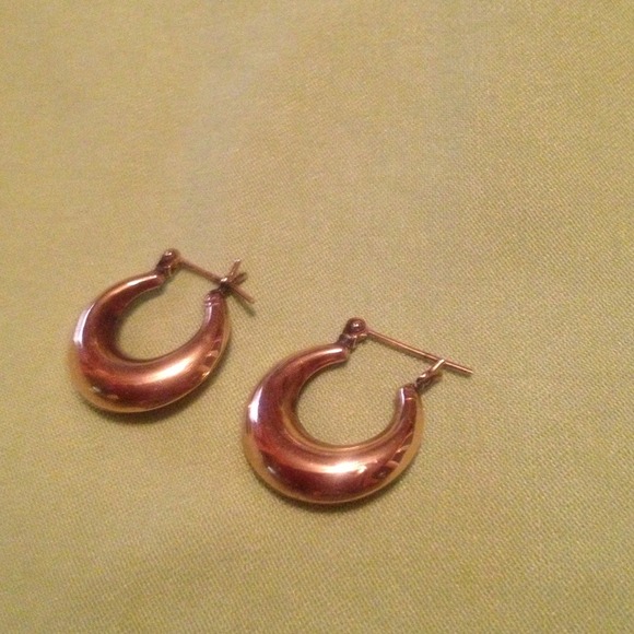 Gold loops