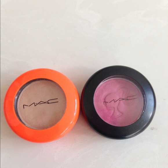 Mac Le eyeshadows femme fi and playful Barbie