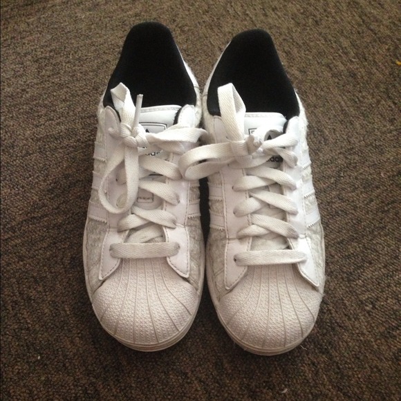 Adidas limited edition！shoes！ - Picture 2 of 4