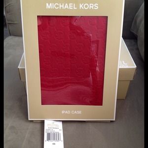 Sale $15 off REDUCED MK Sleeve I Pad ( 2 available