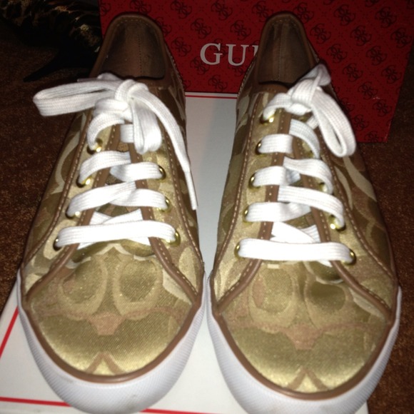 *Reserved*. Coach shoes! Excellent condition!