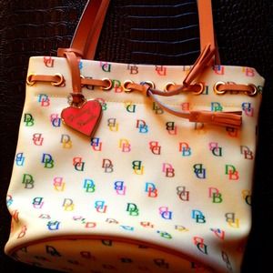 Dooney & Bourke Hand bag