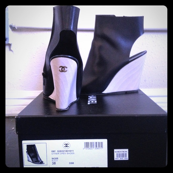 SOLD CHANEL Ankle Boot Wedges 38 8 - Picture 1 of 4