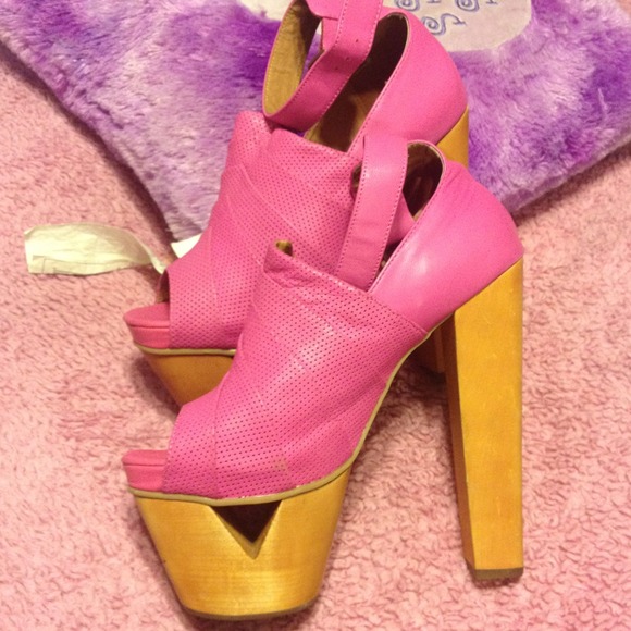 Sold - Picture 4 of 4