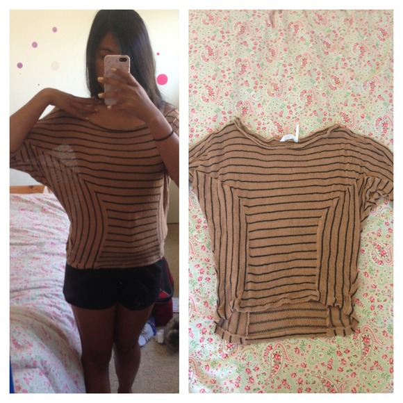 ⛔SOLD⛔Batwing Striped Shirt - Picture 2 of 4