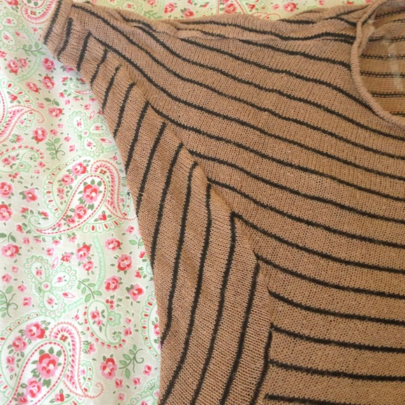 ⛔SOLD⛔Batwing Striped Shirt - Picture 4 of 4