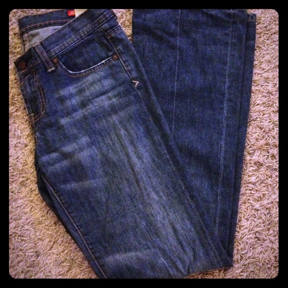 SOLD IN A BUNDLE 🚫🚫🚫Seven jeans👇REDUCED