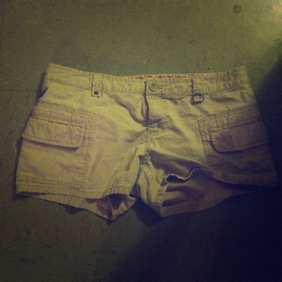 Old Navy tan shorts.