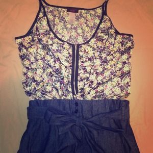 High-waisted denim skirt with floral zip-front top