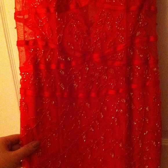 Coral, Sparkly Gown ๐๐ - Picture 3 of 4