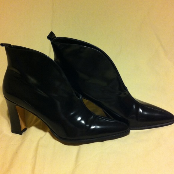 Evan Picone 3/4 Patten Leather Boot
