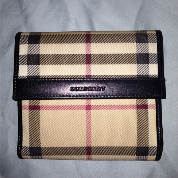 ***SOLD***Authentic Burberry Wallet