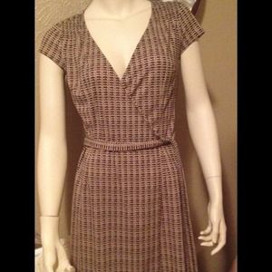 BUNDLE FOR mindelee!! Ann Taylor Spring Dress!!🌺