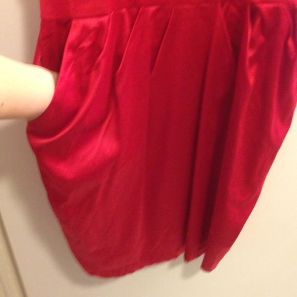 Sold - Picture 3 of 4