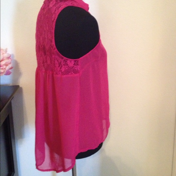 ❌TRADE❌❤Pink Hi-low chiffon/ lace top❤ - Picture 3 of 4